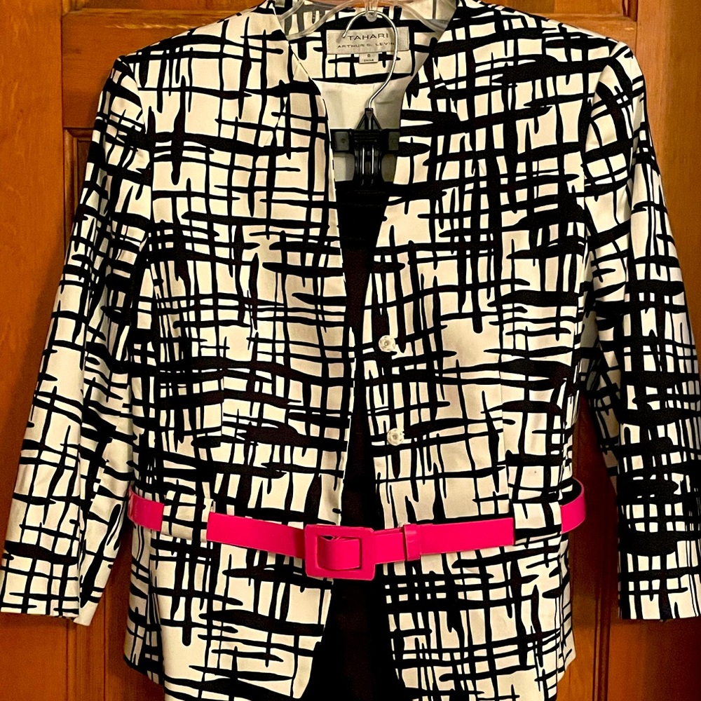 Trendy Women’s Skirt Suit Set